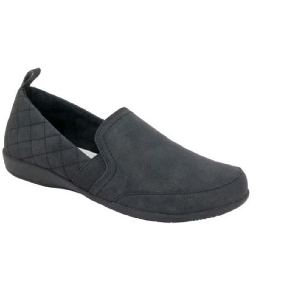 JSport Women's Casual easy Slip On Shoe Black Size 7.5 cushion memory foam comfy